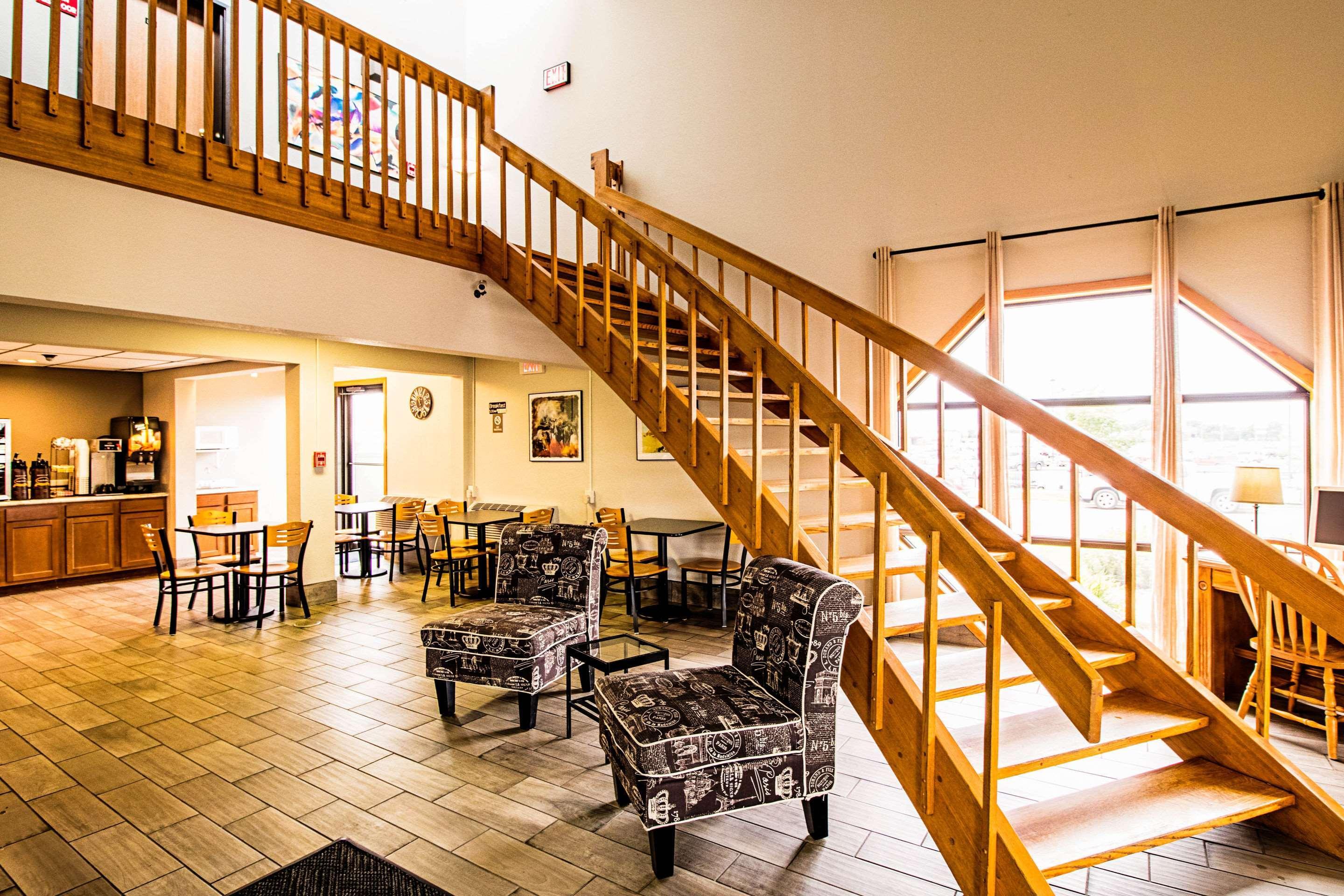 Econo Lodge Watertown Eksteriør bilde