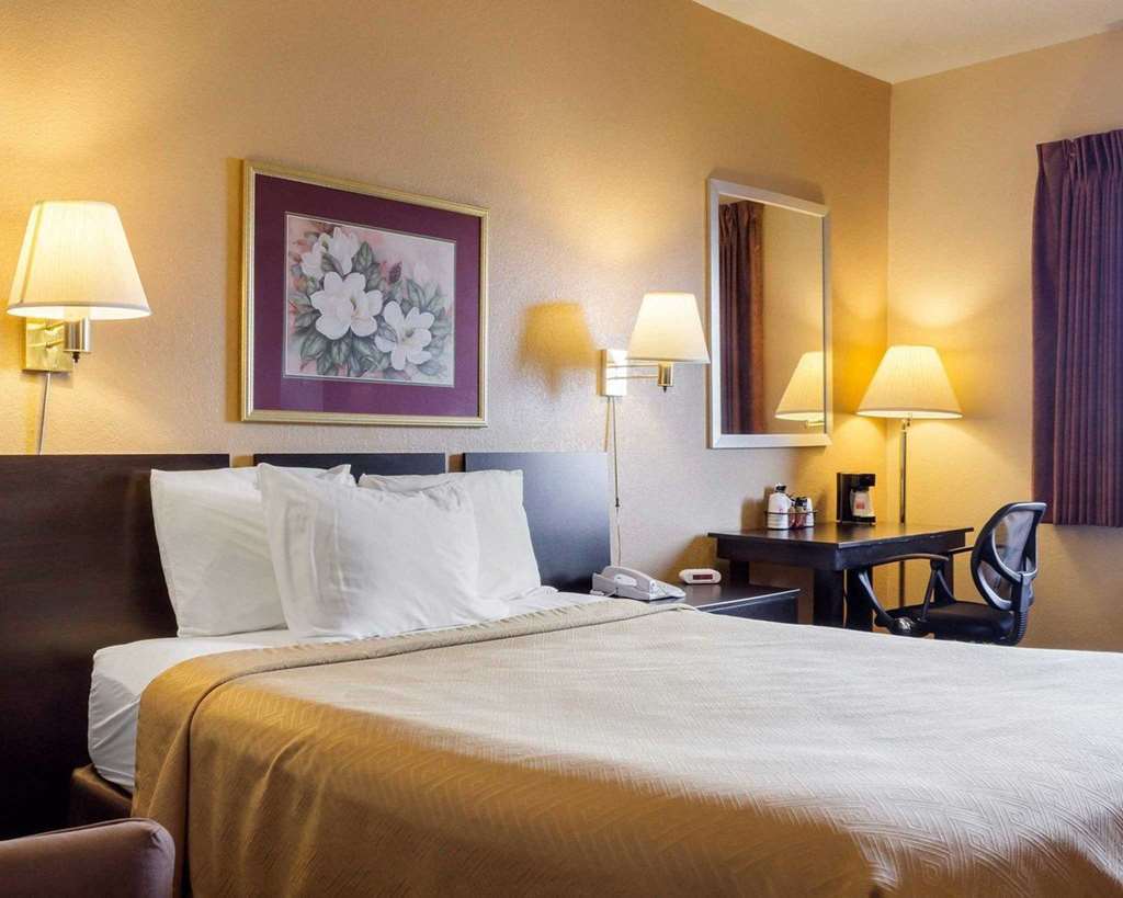 Econo Lodge Watertown Rom bilde