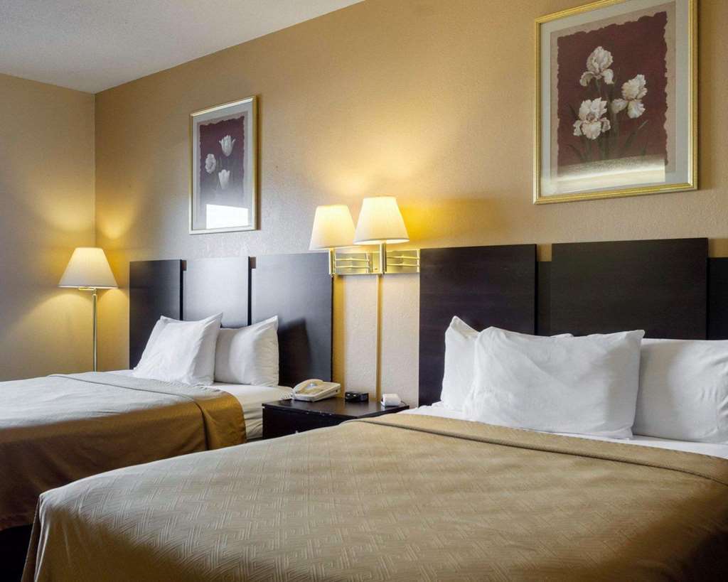 Econo Lodge Watertown Rom bilde